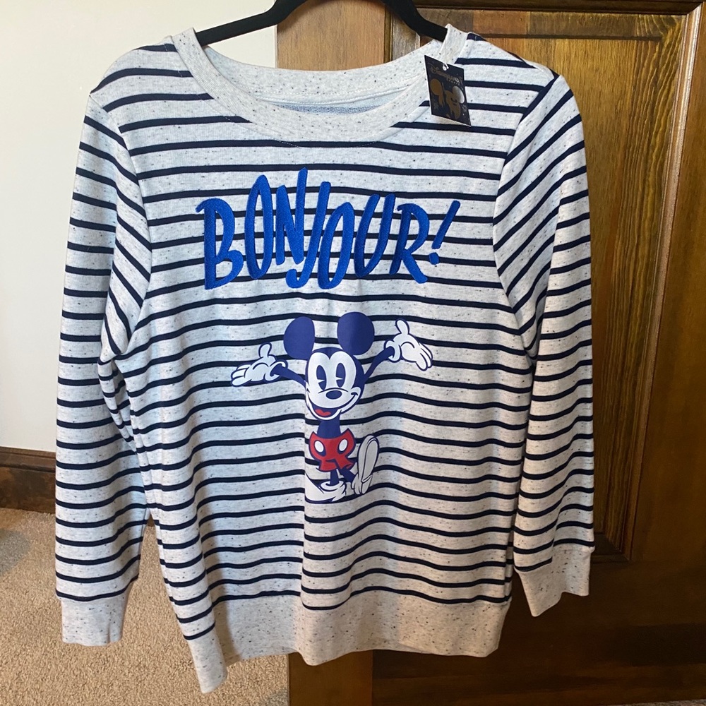 NWT Small Disneyland Paris Shirt